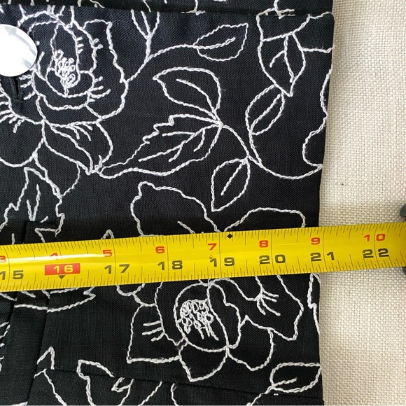 100% Linen Jones New York Black White Floral Embroidered Jacket M 10P - Picture 11 of 14